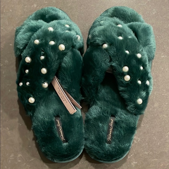 Victoria's Secret Shoes - Victoria’s Secret Criss Cross Faux Fur Green and Faux Pearl Slippers NWT